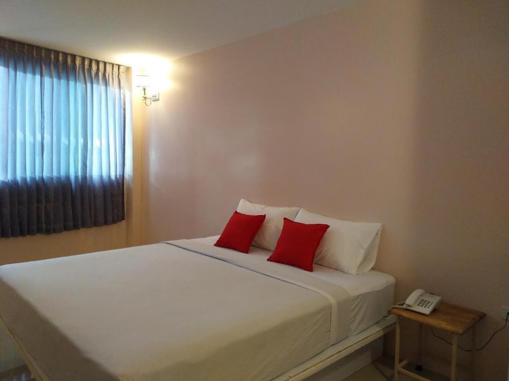 Bird Room Hotel - Pratunam Bangkok Extérieur photo