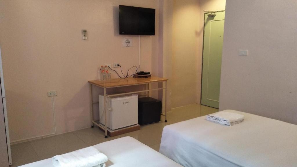 Bird Room Hotel - Pratunam Bangkok Extérieur photo