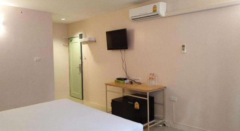 Bird Room Hotel - Pratunam Bangkok Extérieur photo